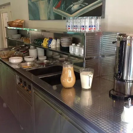 Schindleruv Haj Hotell 3*