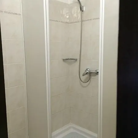 Hotell Schindleruv Haj 3*